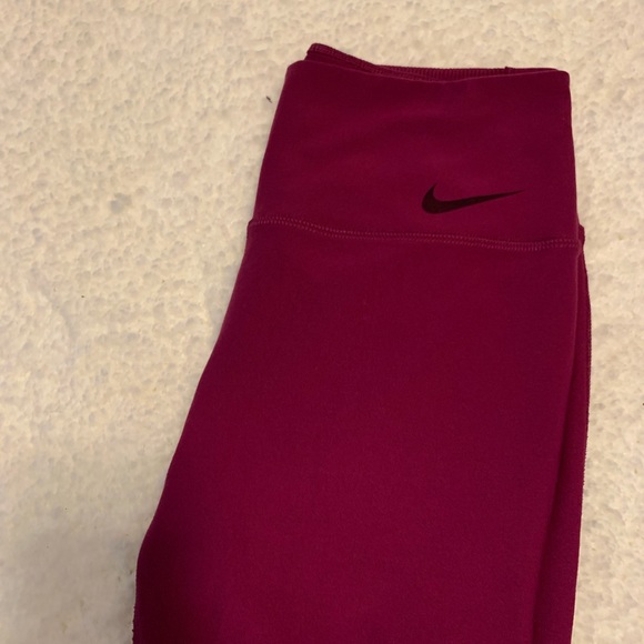 Nike leggings - Picture 2 of 4